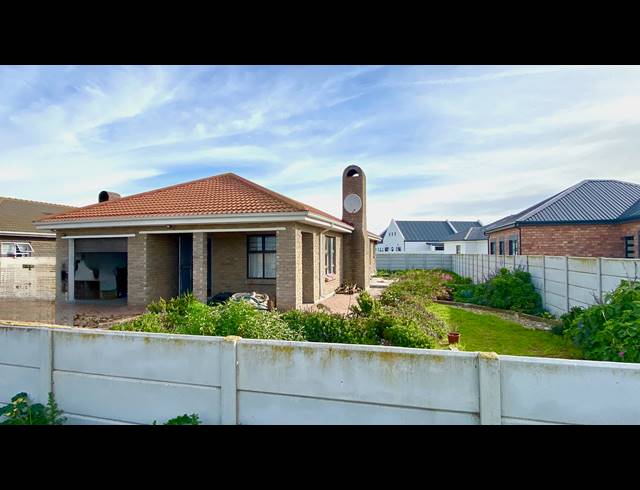 3 BEDROOM HOUSE FOR SALE IN LAAIPLEK